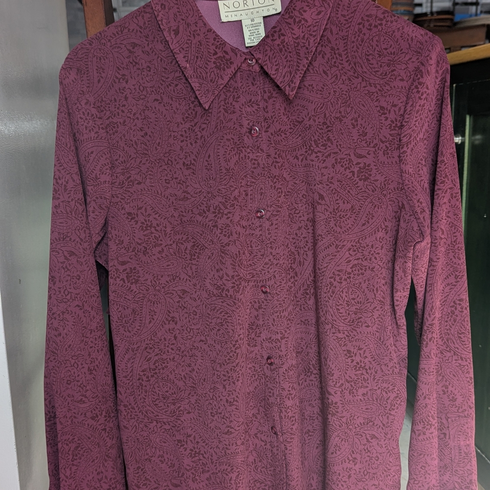 Norton McNaughton Men's Burgundy Paisley Shirt